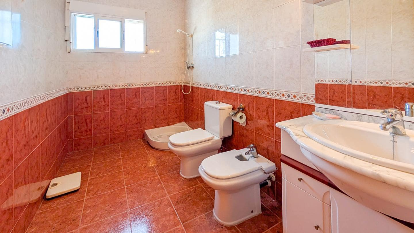 5 bedroom Villa for sale in Valverde with pool garage - € 680,000 (Ref: 9932186)