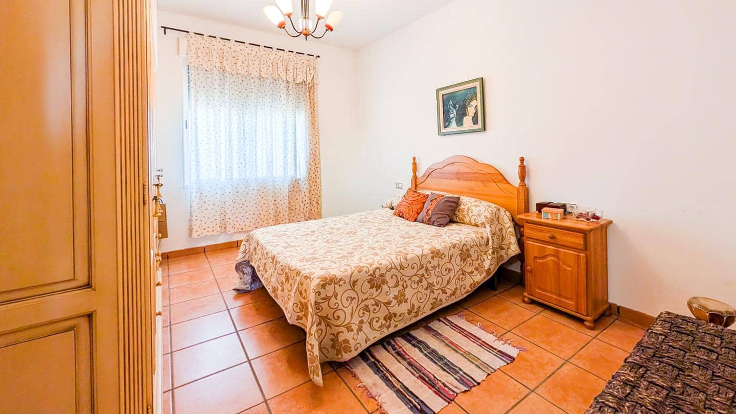 5 bedroom Villa for sale in Valverde with pool garage - € 680,000 (Ref: 9932186)