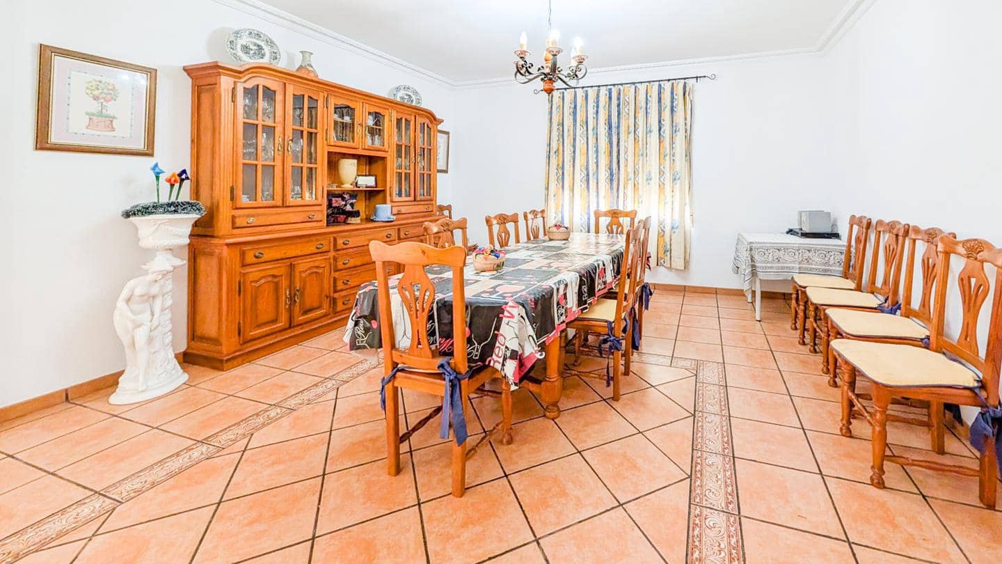 5 bedroom Villa for sale in Valverde with pool garage - € 680,000 (Ref: 9932186)