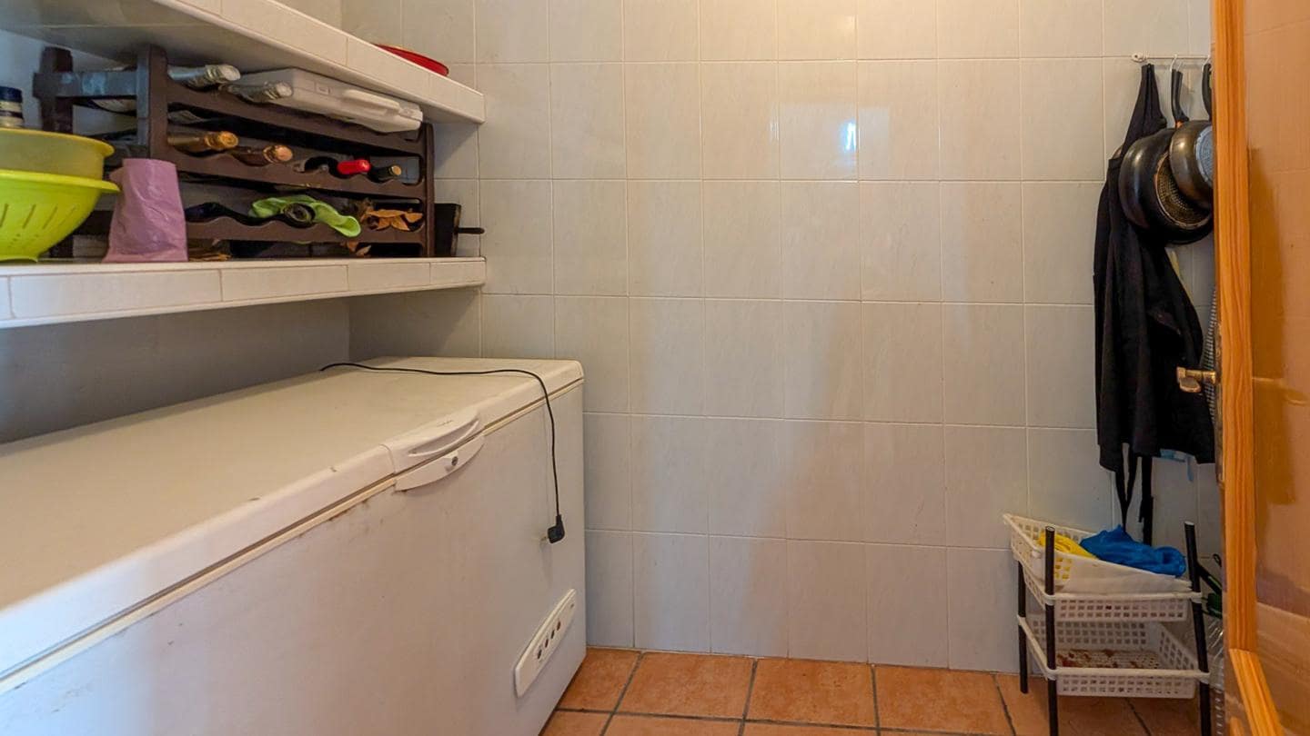 5 bedroom Villa for sale in Valverde with pool garage - € 680,000 (Ref: 9932186)