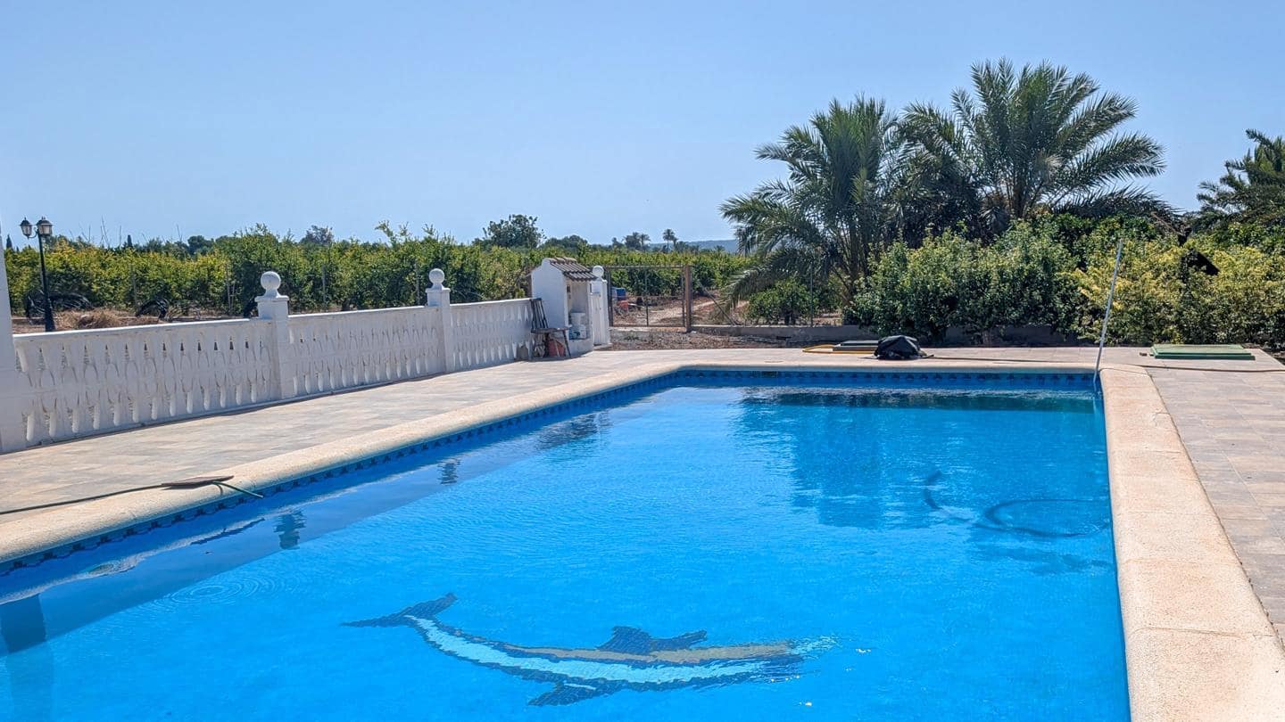 5 bedroom Villa for sale in Valverde with pool garage - € 680,000 (Ref: 9932186)