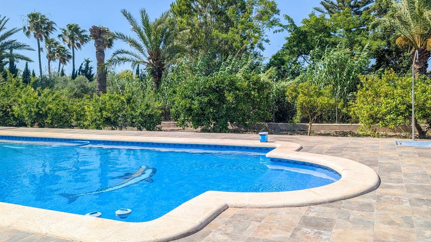 5 bedroom Villa for sale in Valverde with pool garage - € 680,000 (Ref: 9932186)