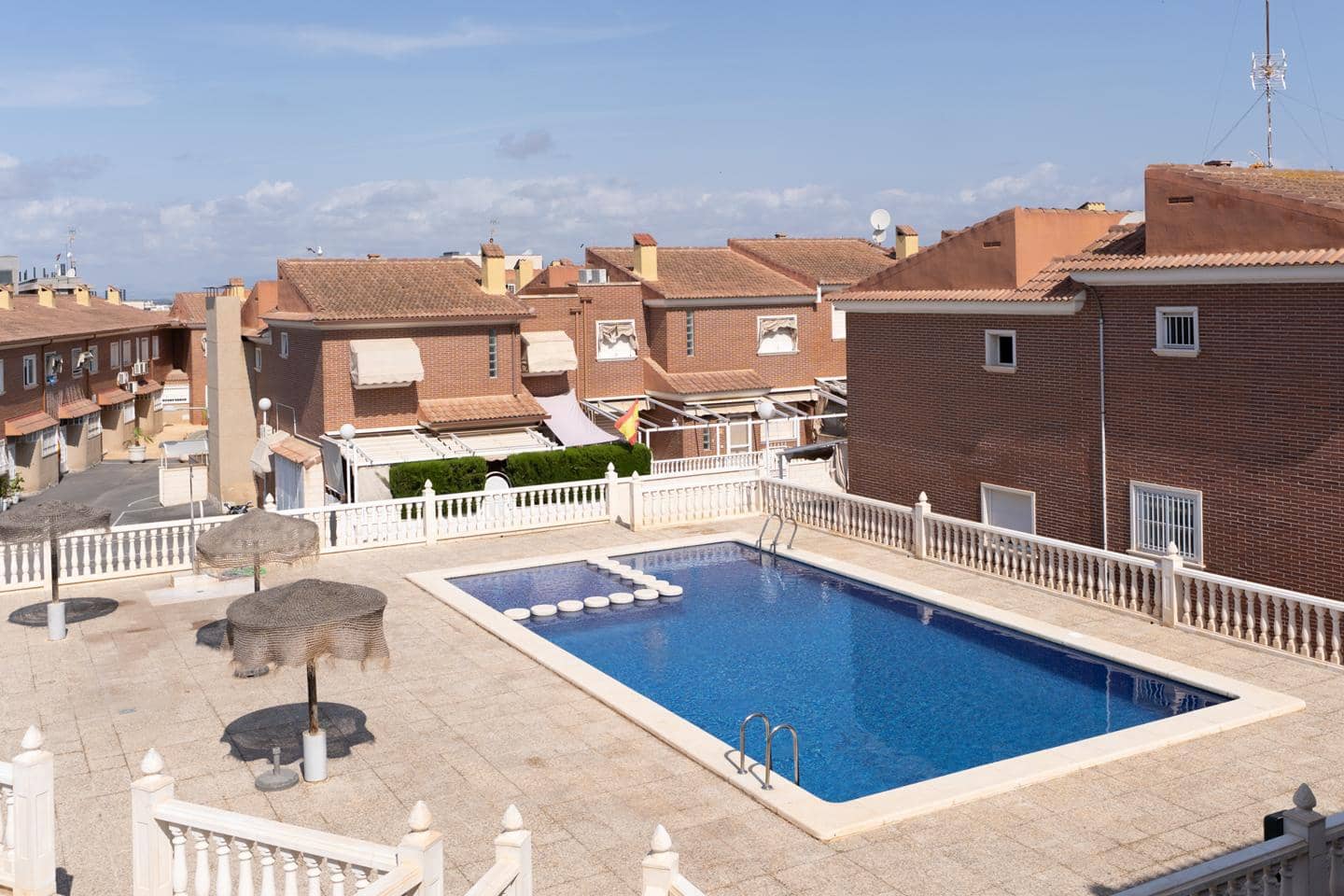 3 soveværelse Villa til salg i Santa Pola med swimmingpool garage - € 336.000 (Ref: 9941269)