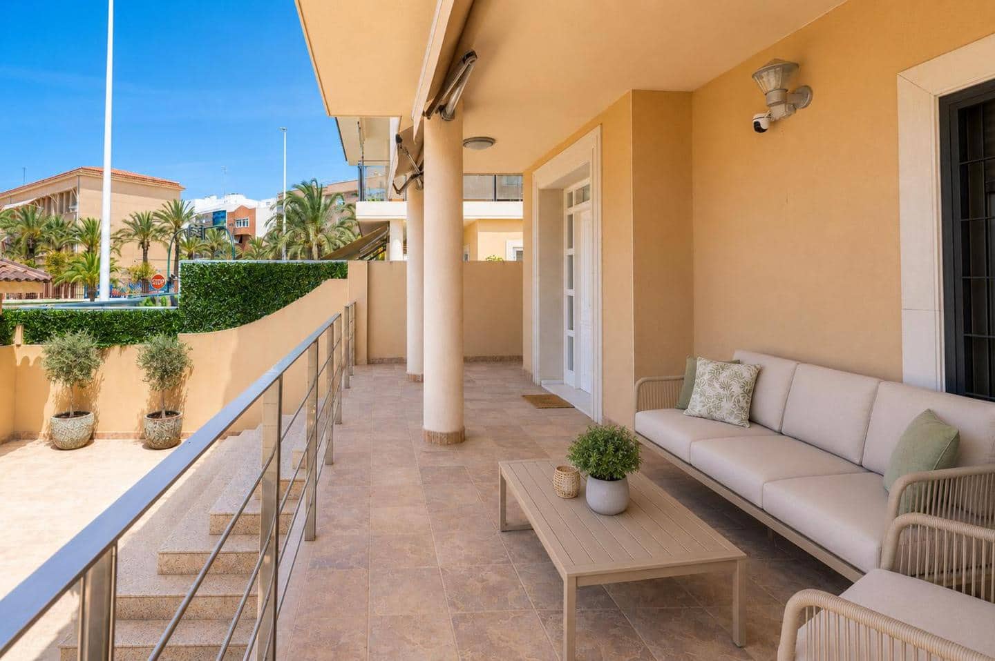 3 soveværelse Villa til salg i Elche / Elx med garage - € 795.000 (Ref: 9941270)