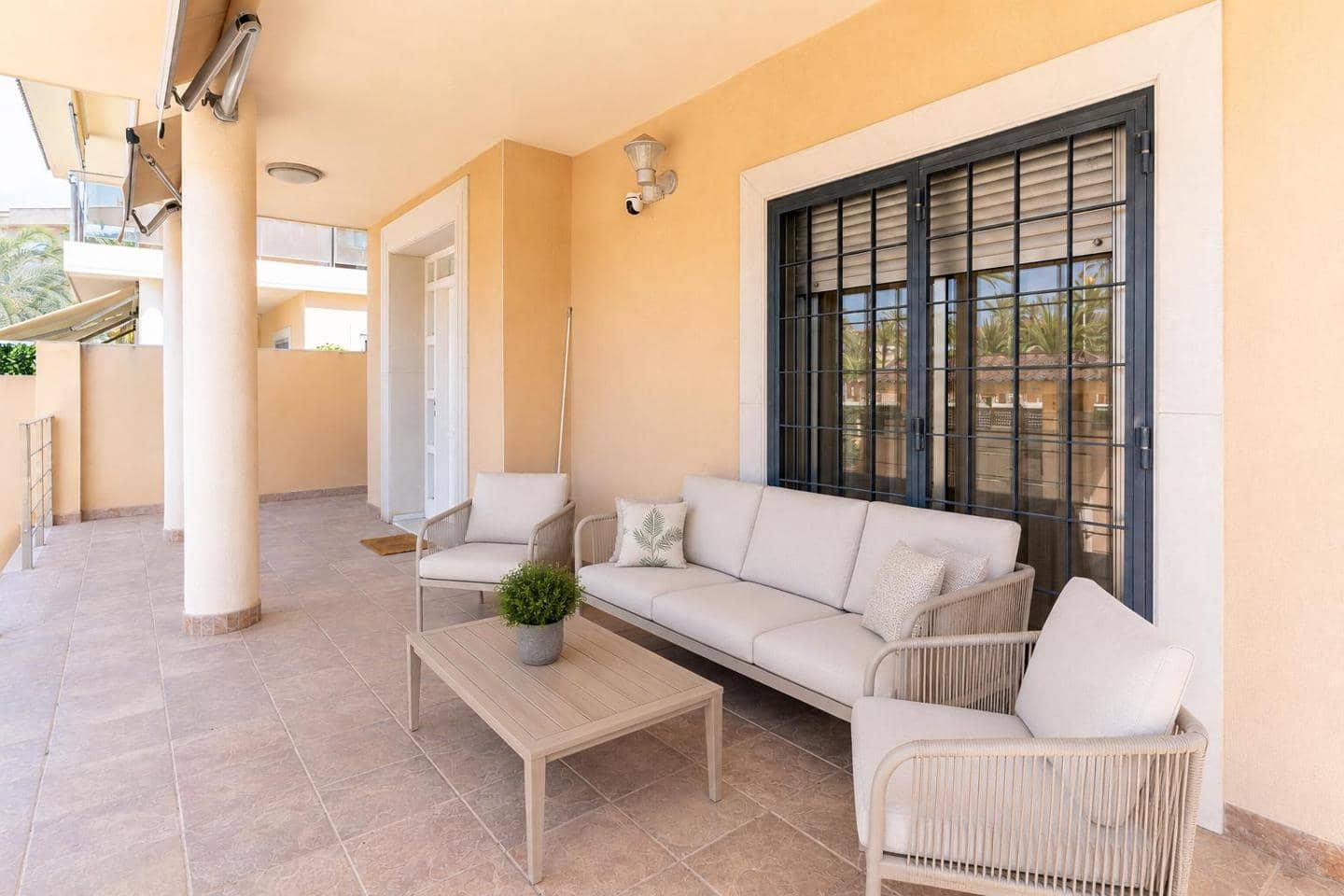 3 soveværelse Villa til salg i Elche / Elx med garage - € 795.000 (Ref: 9941270)