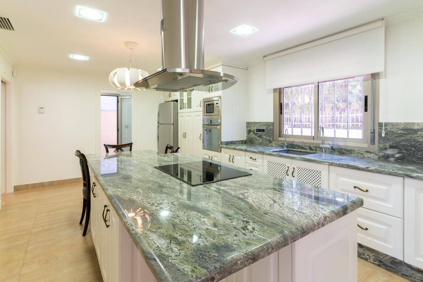 3 soveværelse Villa til salg i Elche / Elx med garage - € 795.000 (Ref: 9941270)