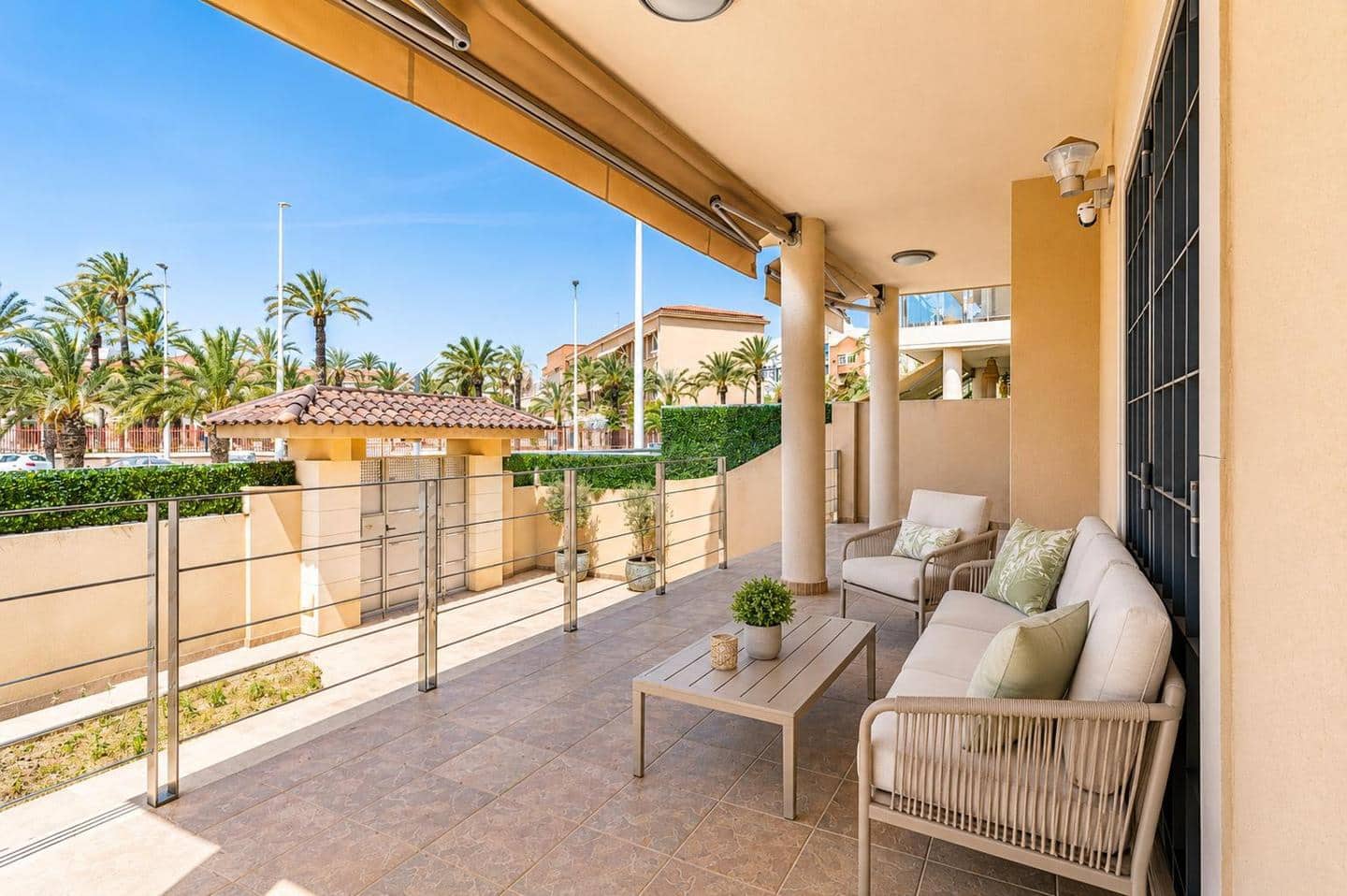 3 soveværelse Villa til salg i Elche / Elx med garage - € 795.000 (Ref: 9941270)