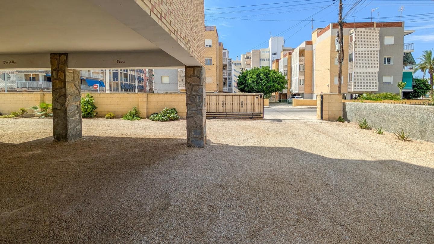 3 sovrum Lägenhet till salu i Santa Pola med garage - 239 000 € (Ref: 9956541)