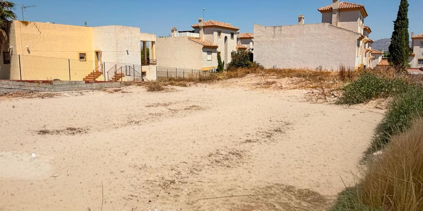 Terreno Non Edificato in vendita in Cox - 325.000 € (Rif: 9965561)