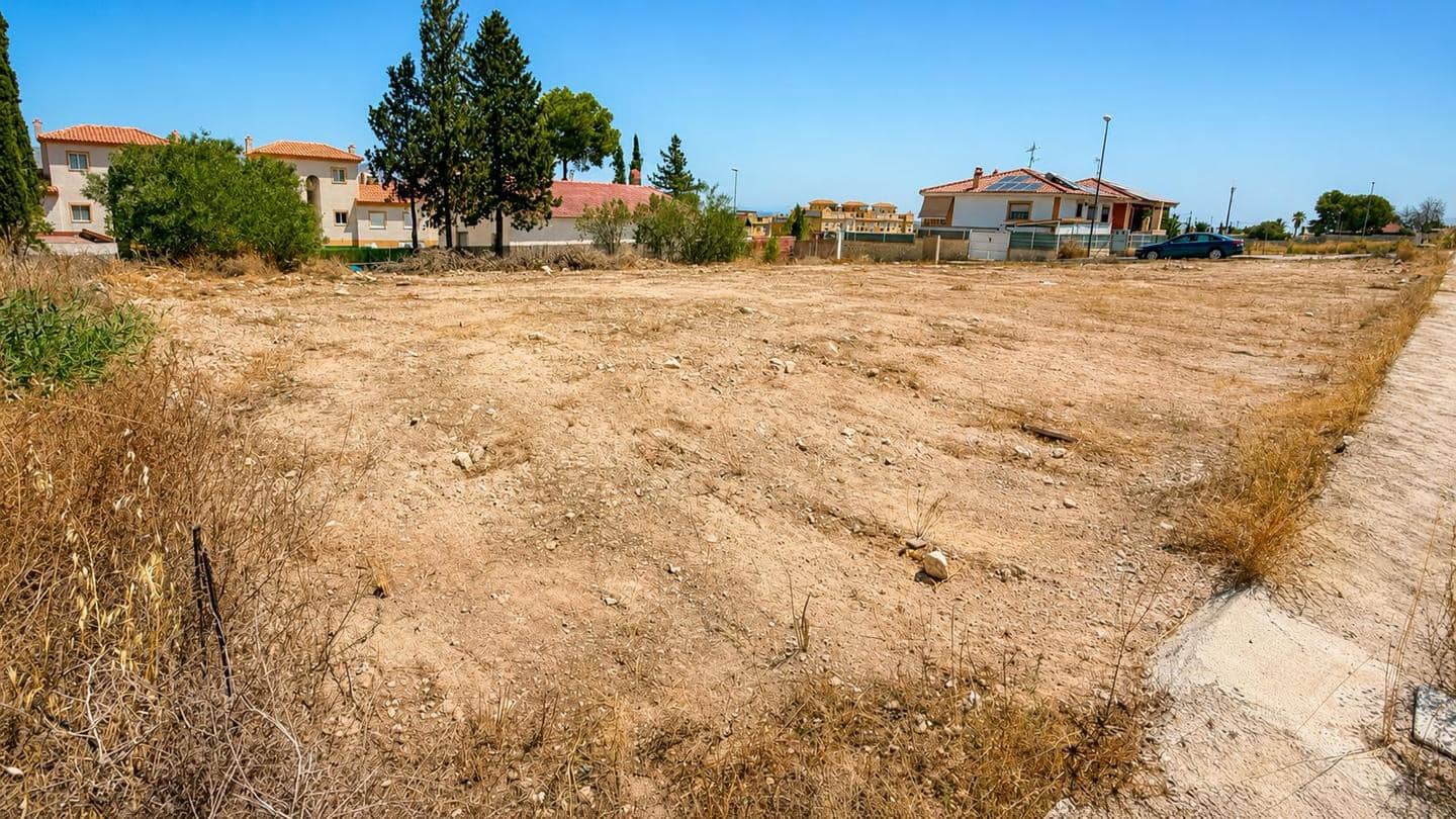 Terreno Non Edificato in vendita in Cox - 325.000 € (Rif: 9965561)