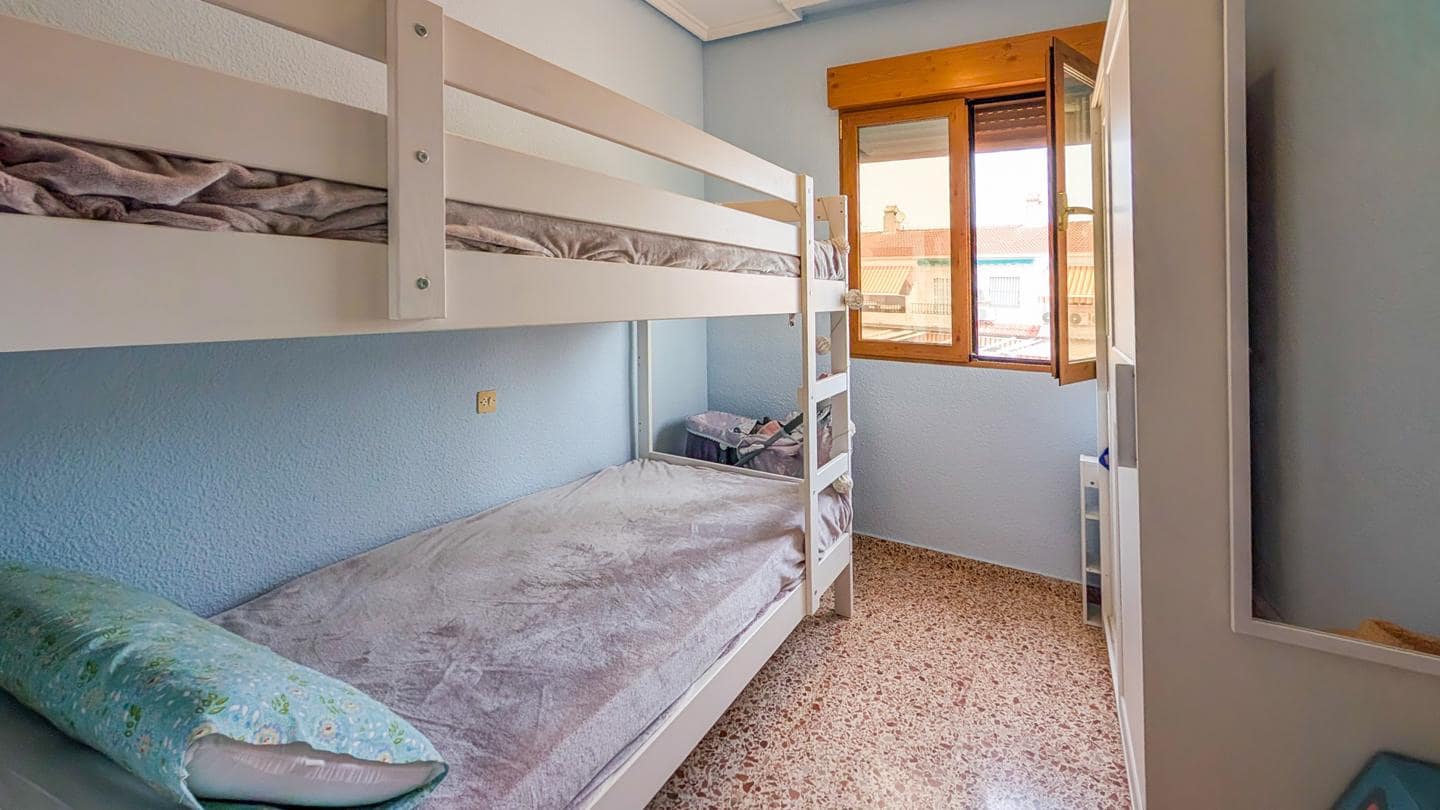 Chalet de 2 habitaciones en Santa Pola en venta - 199.000 € (Ref: 9971496)