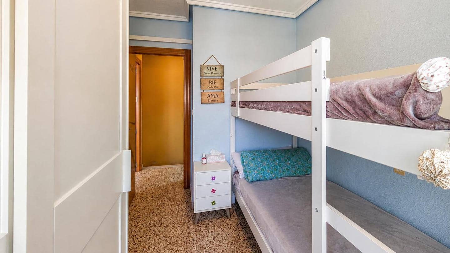 Chalet de 2 habitaciones en Santa Pola en venta - 199.000 € (Ref: 9971496)