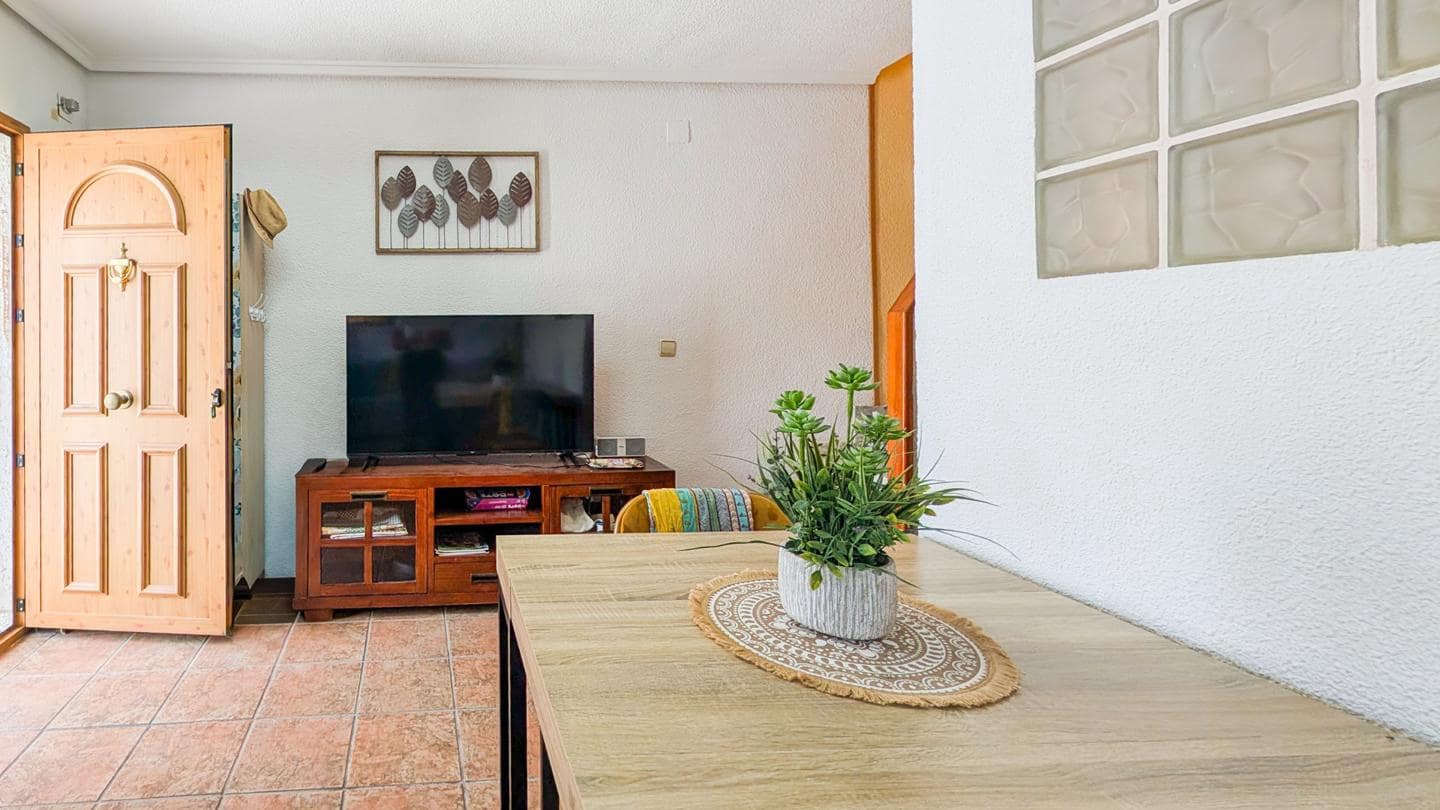 Chalet de 2 habitaciones en Santa Pola en venta - 199.000 € (Ref: 9971496)