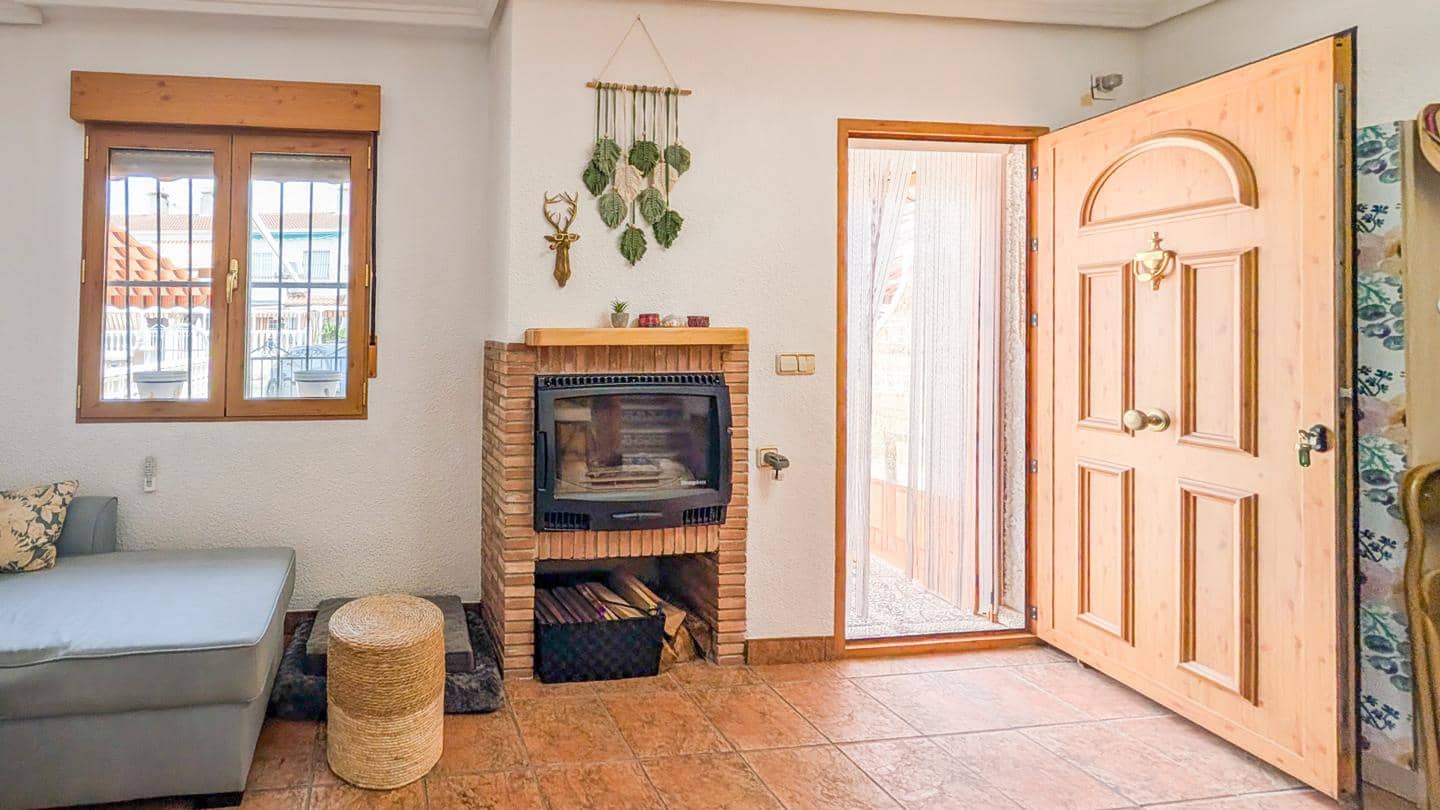 Chalet de 2 habitaciones en Santa Pola en venta - 199.000 € (Ref: 9971496)