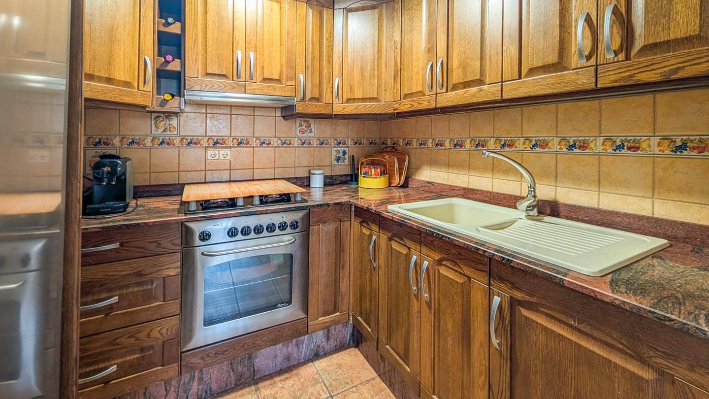Chalet de 2 habitaciones en Santa Pola en venta - 199.000 € (Ref: 9971496)