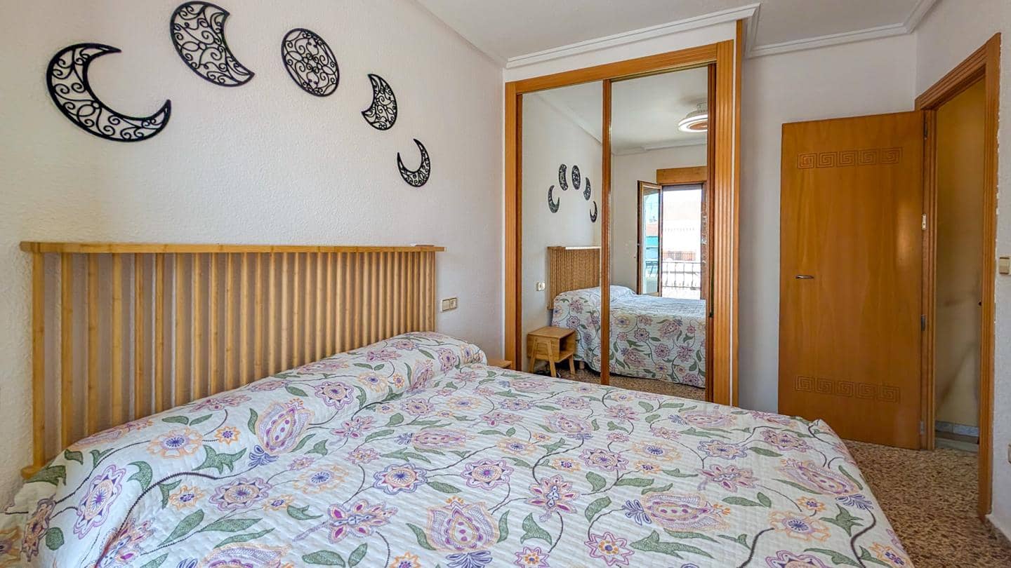 Chalet de 2 habitaciones en Santa Pola en venta - 199.000 € (Ref: 9971496)