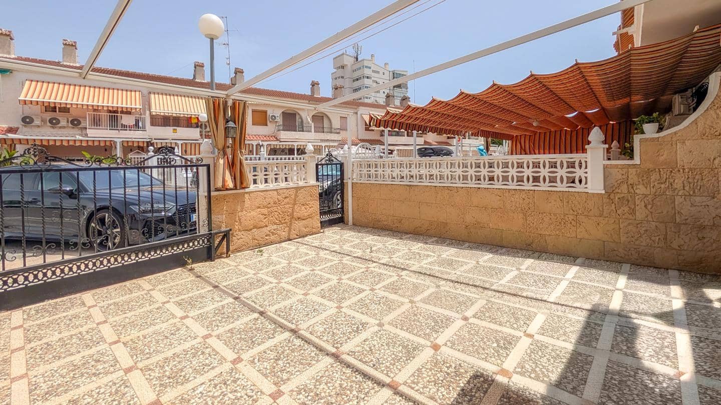 Chalet de 2 habitaciones en Santa Pola en venta - 199.000 € (Ref: 9971496)