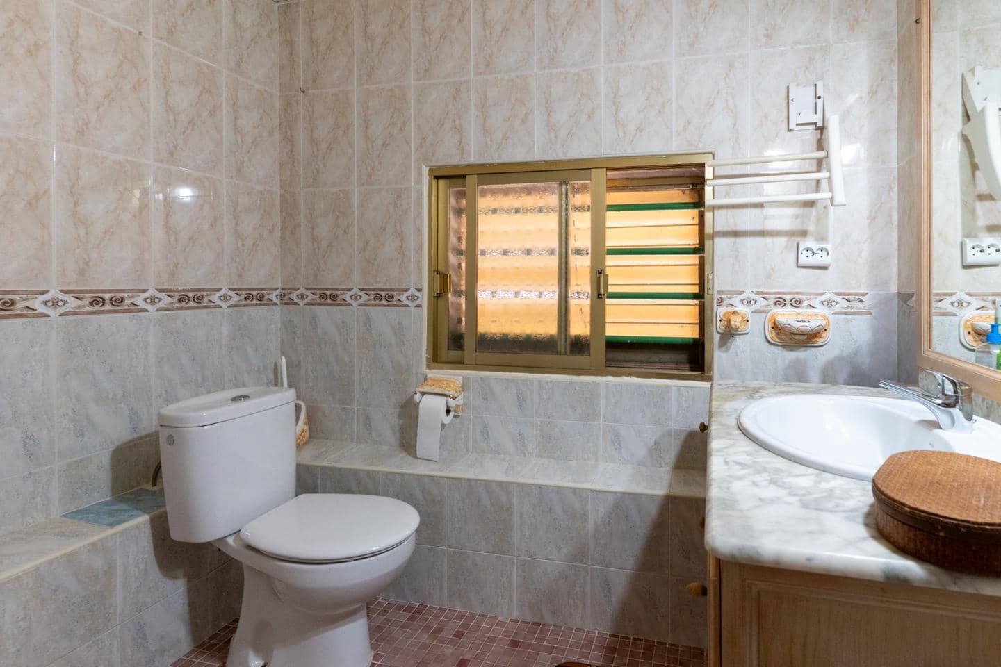 5 sypialnia Willa na sprzedaż w Elche / Elx z basenem garażem - 519 000 € (Ref: 9971747)
