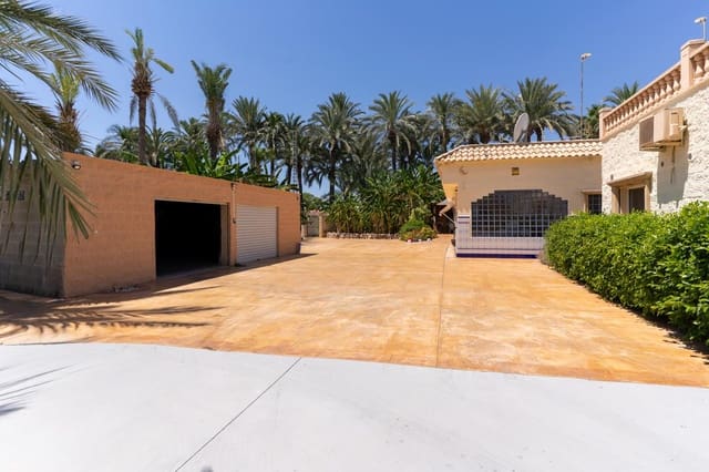 Chalet de 5 habitaciones en La Marina, Elche / Elx en venta con piscina garaje - 519.000 € (Ref: 9971747)