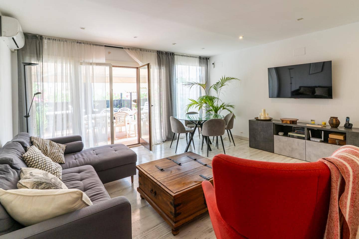 3 soveværelse Villa til salg i Gran Alacant med swimmingpool garage - € 425.000 (Ref: 9987332)