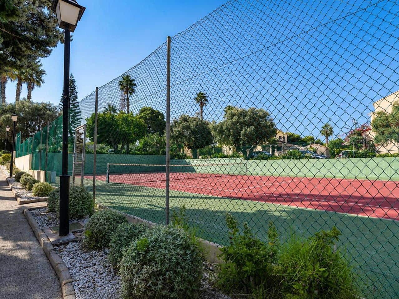 3 soveværelse Villa til salg i Gran Alacant med swimmingpool garage - € 425.000 (Ref: 9987332)
