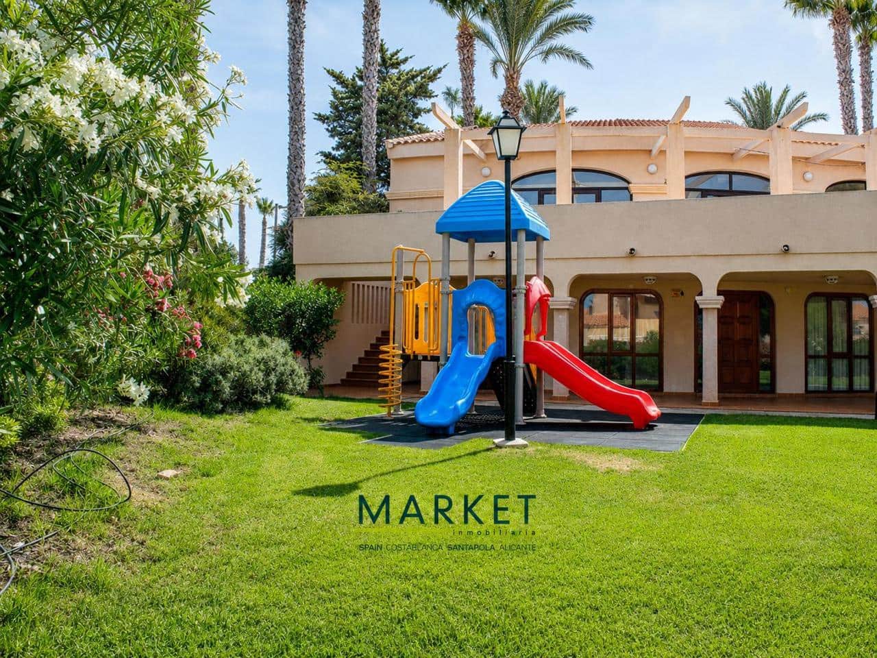 3 soveværelse Villa til salg i Gran Alacant med swimmingpool garage - € 425.000 (Ref: 9987332)