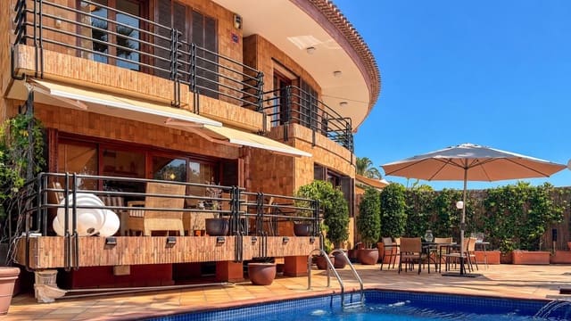 4 soverom Villa til salgs i Calas Santa Pola Este, Santa Pola med svømmebasseng garasje - € 1 350 000 (Ref: 9993678)