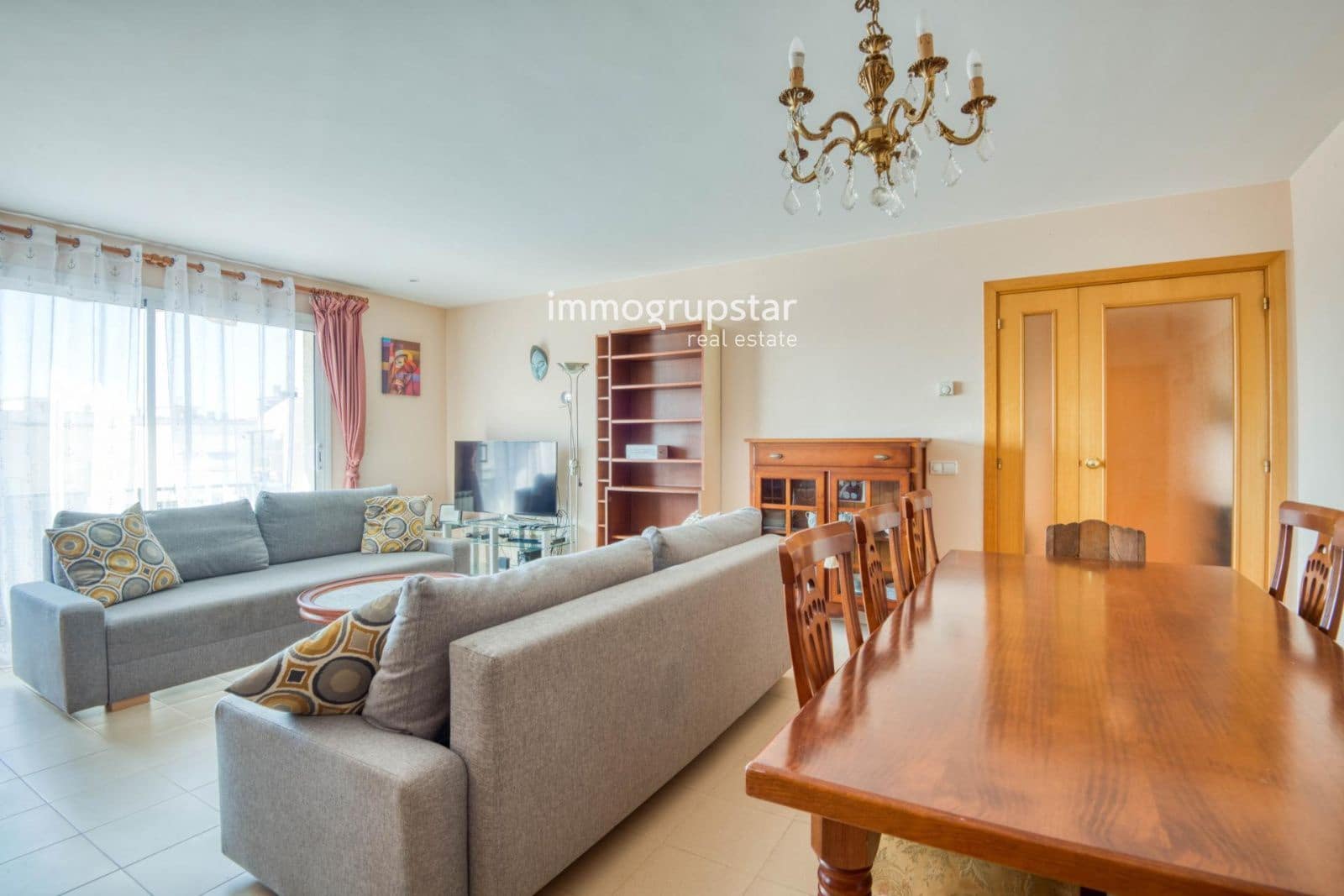 3 bedroom Flat for sale in Sant Feliu de Guixols with garage - € 235,000 (Ref: 10012589)