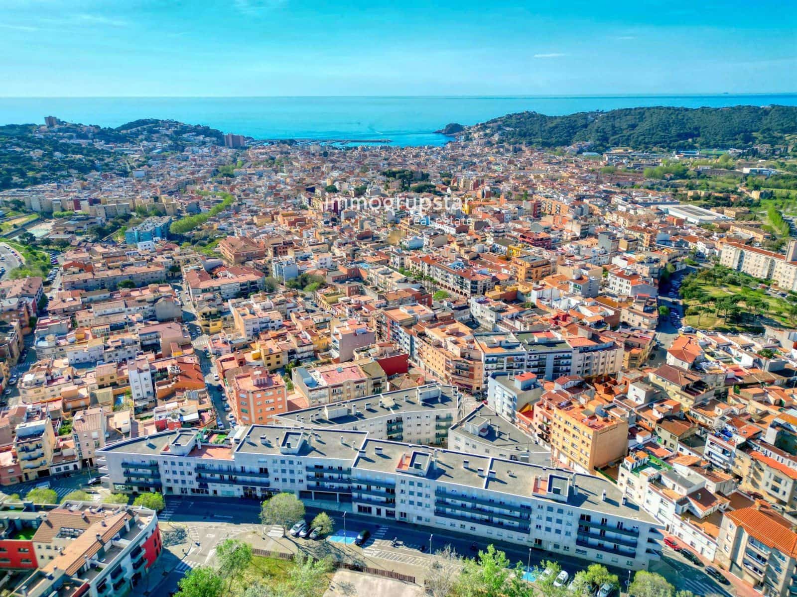 3 bedroom Flat for sale in Sant Feliu de Guixols with garage - € 235,000 (Ref: 10012589)