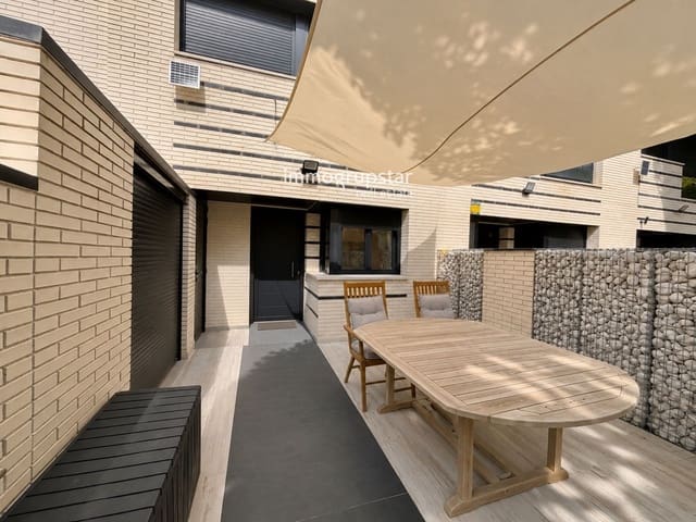 4 quarto Casa em Banda para venda em Platja d'Aro, Castell-Platja d'Aro com garagem - 530 000 € (Ref: 10026017)