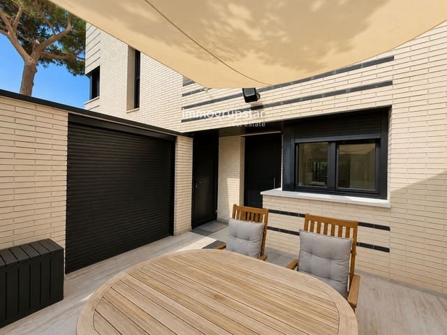 4 quarto Casa em Banda para venda em Platja d'Aro, Castell-Platja d'Aro com garagem - 530 000 € (Ref: 10026017)