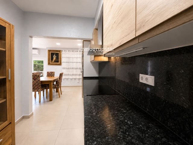 3 bedroom Villa for sale in Calonge i Sant Antoni with pool garage - € 470,000 (Ref: 10031205)