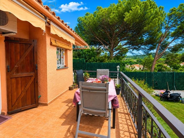 3 bedroom Villa for sale in Calonge i Sant Antoni with pool garage - € 470,000 (Ref: 10031205)