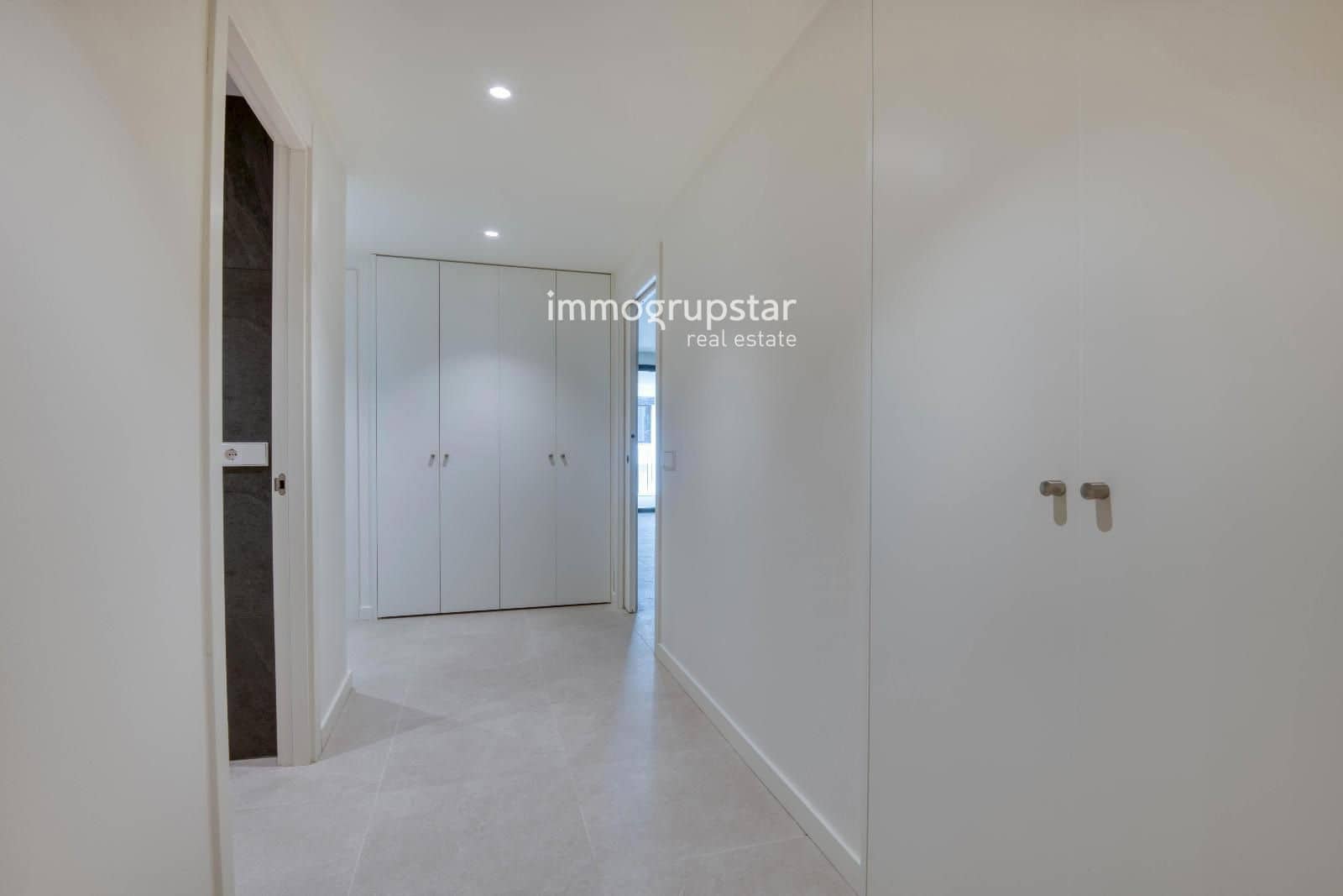 2 bedroom Flat for sale in L'Escala - € 595,000 (Ref: 10113405)