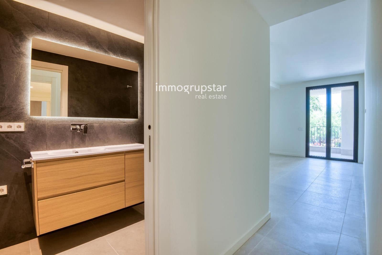 2 bedroom Flat for sale in L'Escala - € 595,000 (Ref: 10113405)