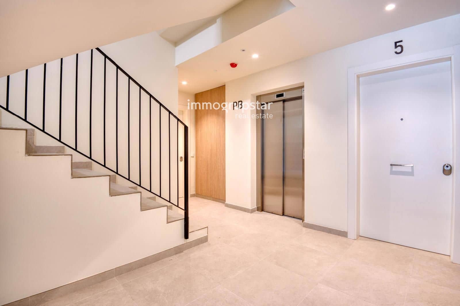 2 bedroom Flat for sale in L'Escala - € 595,000 (Ref: 10113405)