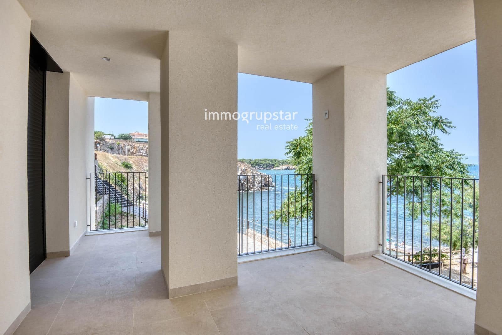 2 bedroom Flat for sale in L'Escala - € 595,000 (Ref: 10113405)