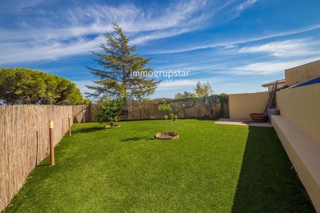 4 chambre Villa/Maison à vendre à Castell d'Aro, Castell-Platja d'Aro avec piscine garage - 995 000 € (Ref: 10114649)