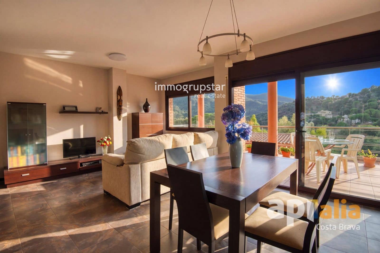 6 bedroom Villa for sale in Calonge i Sant Antoni with pool garage - € 650,000 (Ref: 10125070)