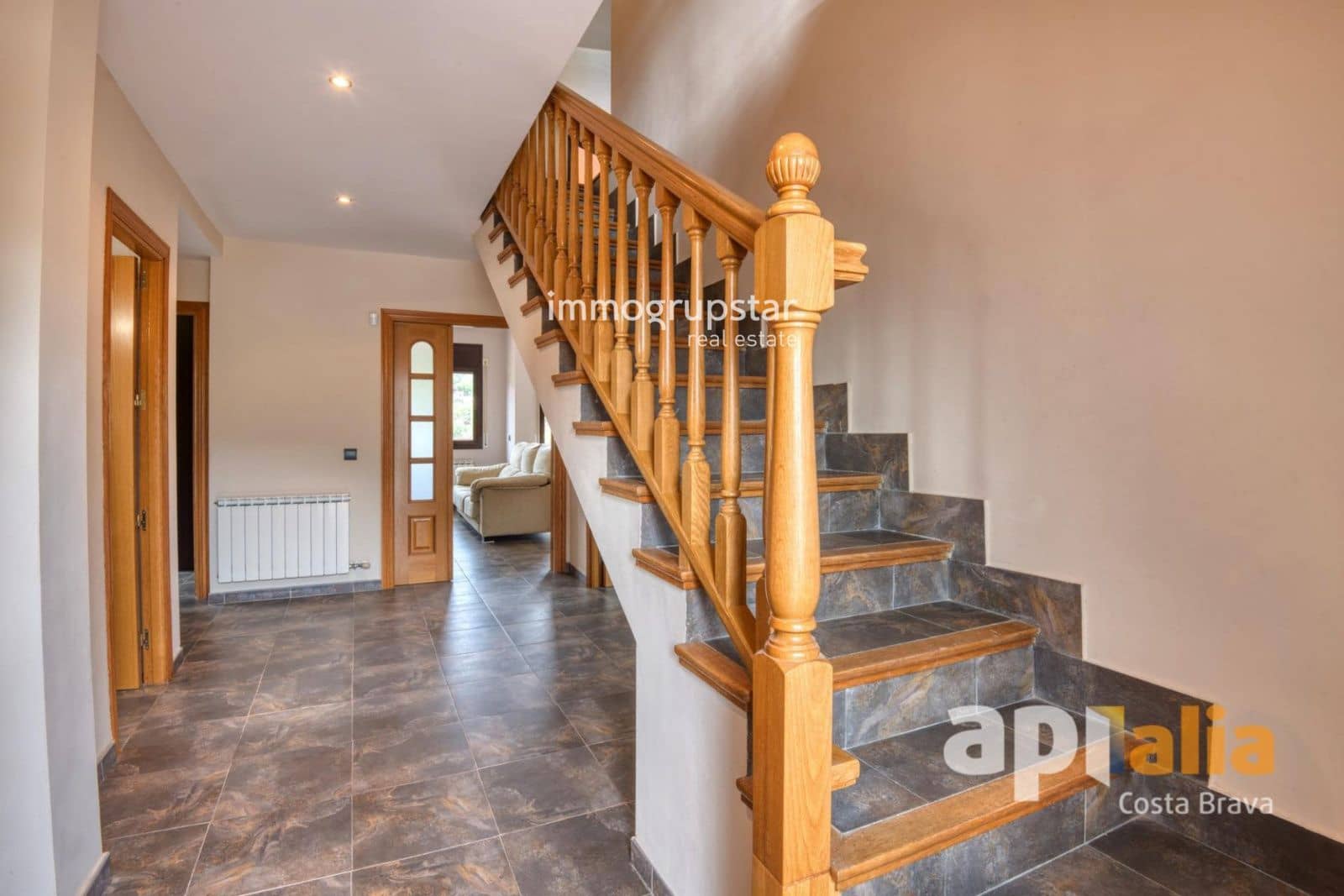 6 bedroom Villa for sale in Calonge i Sant Antoni with pool garage - € 650,000 (Ref: 10125070)