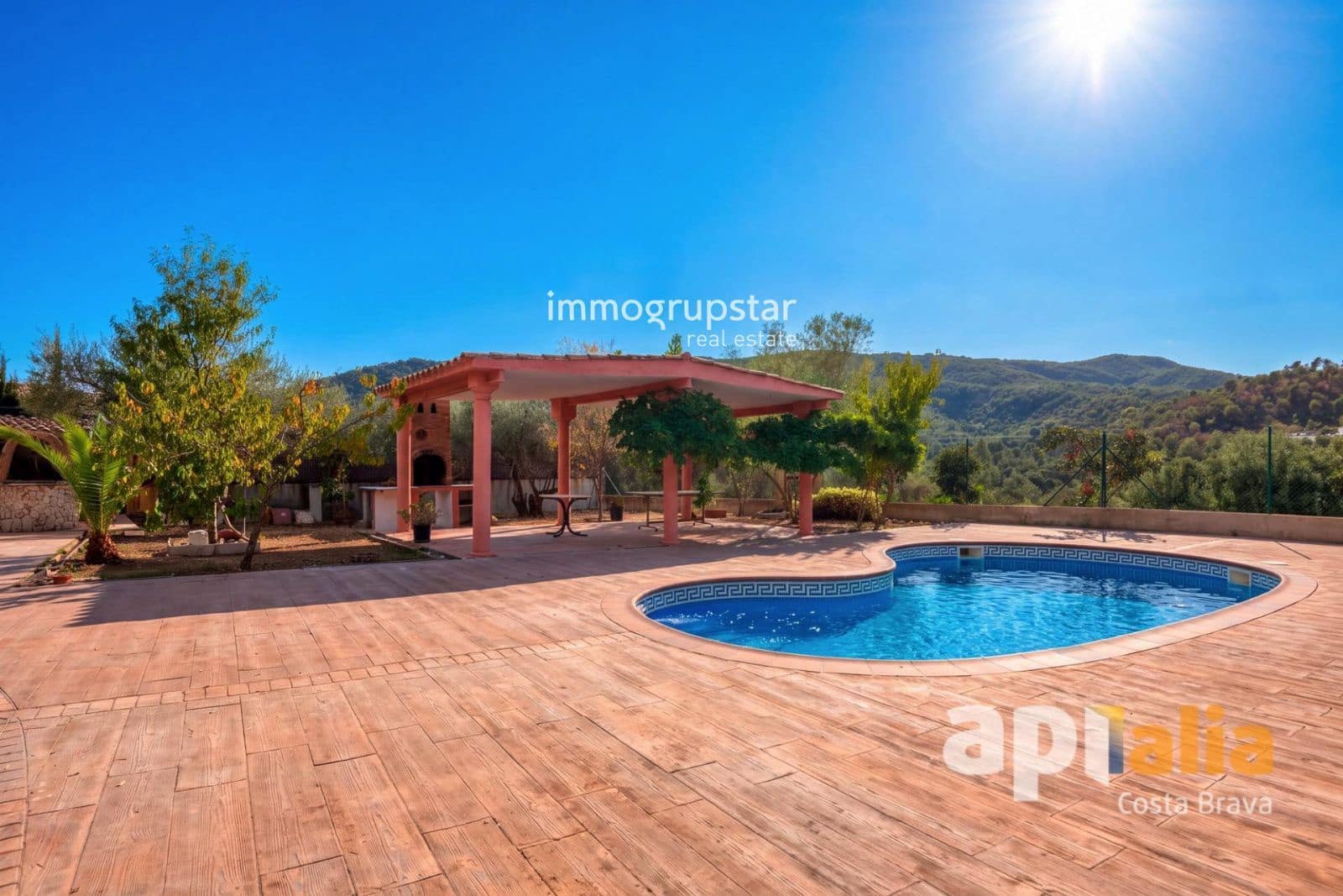 6 bedroom Villa for sale in Calonge i Sant Antoni with pool garage - € 650,000 (Ref: 10125070)