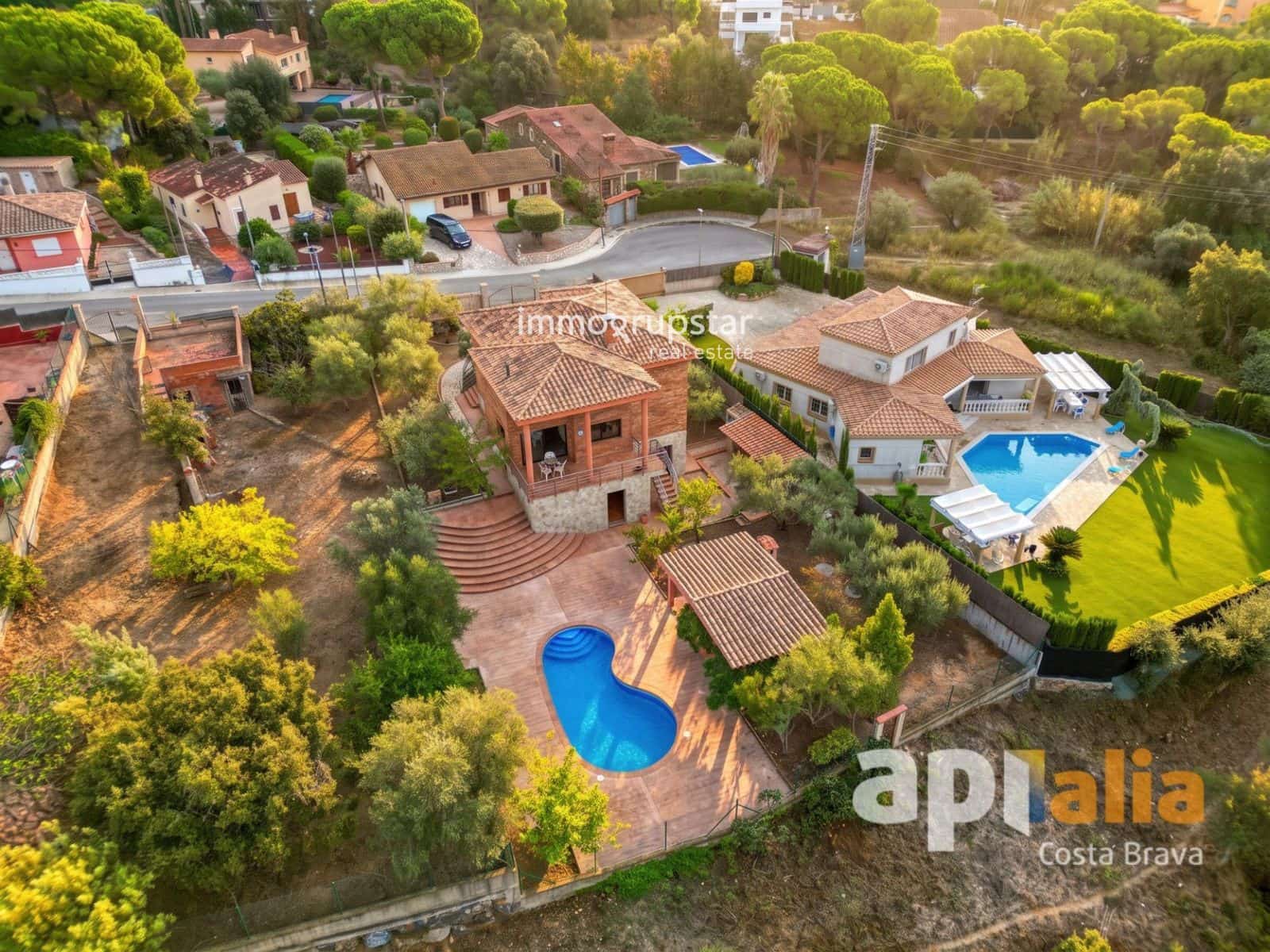 6 bedroom Villa for sale in Calonge i Sant Antoni with pool garage - € 650,000 (Ref: 10125070)