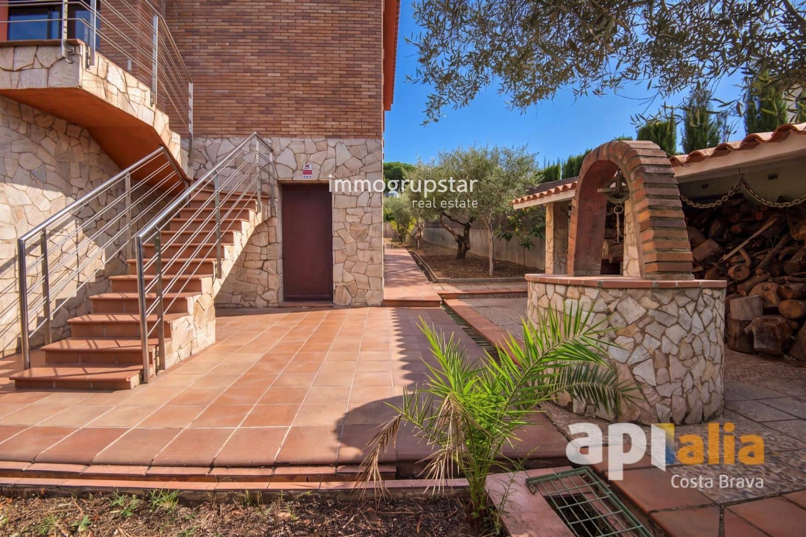 6 bedroom Villa for sale in Calonge i Sant Antoni with pool garage - € 650,000 (Ref: 10125070)