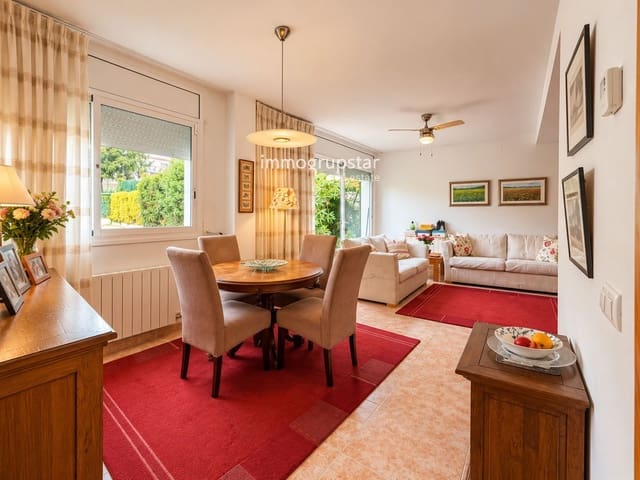 4 chambre Maison de Ville à vendre à Calonge i Sant Antoni avec piscine garage - 485 000 € (Ref: 10132191)