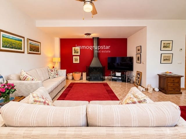 4 chambre Maison de Ville à vendre à Calonge i Sant Antoni avec piscine garage - 485 000 € (Ref: 10132191)