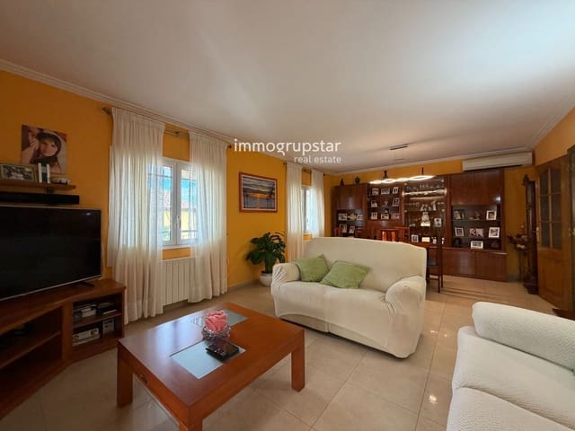 4 soveværelse Villa til salg i Calonge i Sant Antoni med swimmingpool garage - € 648.000 (Ref: 10136616)