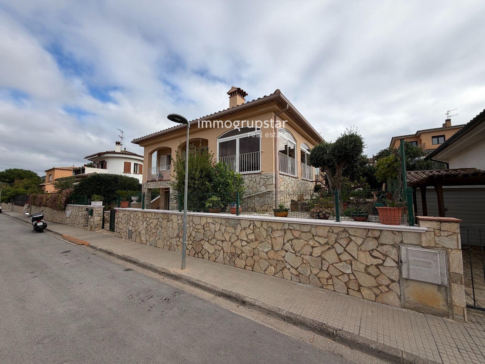 4 bedroom Villa for sale in Calonge i Sant Antoni with pool garage - € 648,000 (Ref: 10136616)