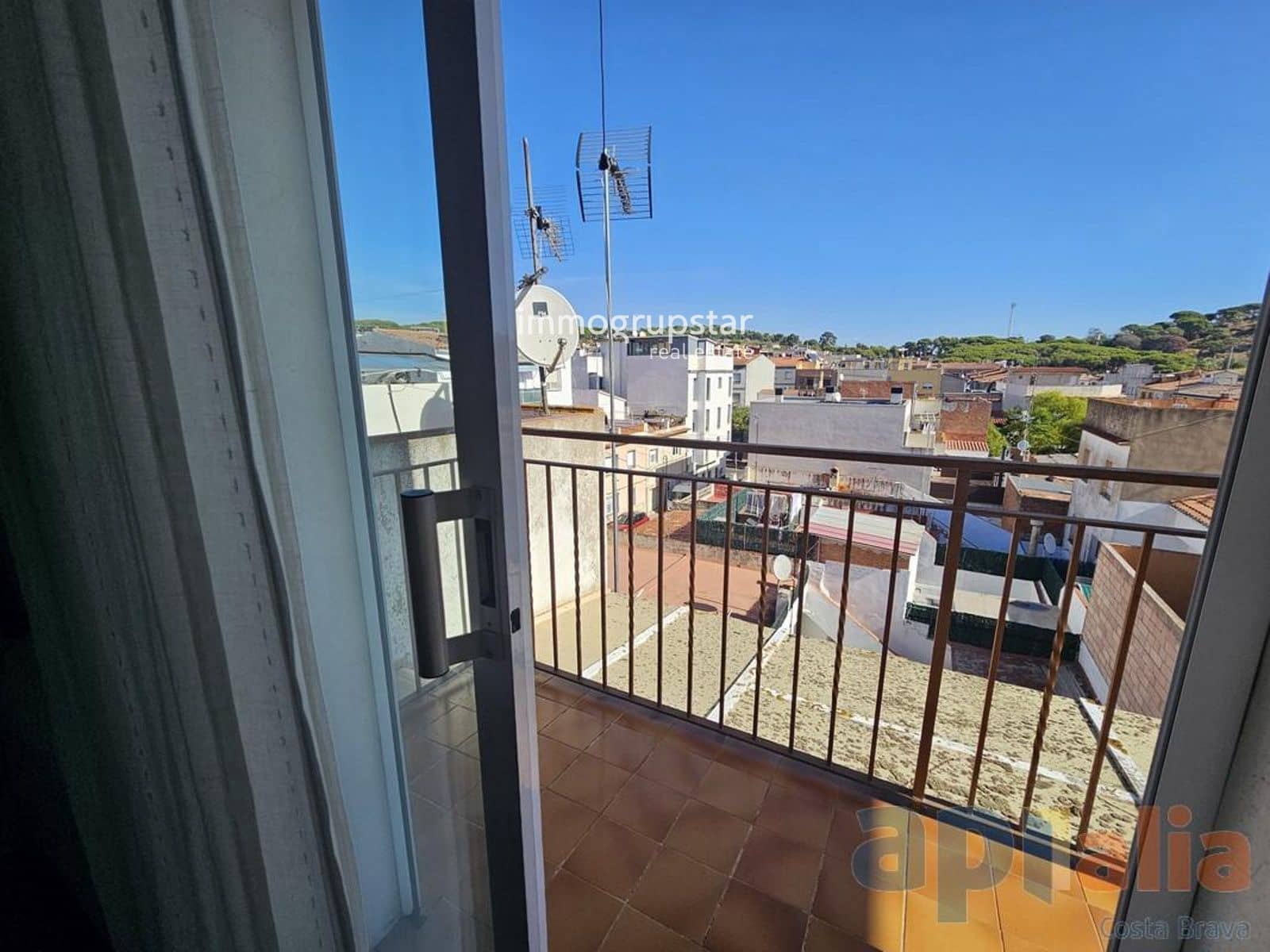 3 soveværelse Lejlighed til salg i Sant Feliu de Guixols - € 248.000 (Ref: 10136750)