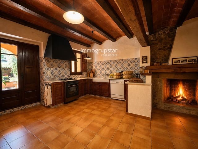 7 soverom Villa til salgs i Calonge i Sant Antoni med garasje - € 875 000 (Ref: 10139857)