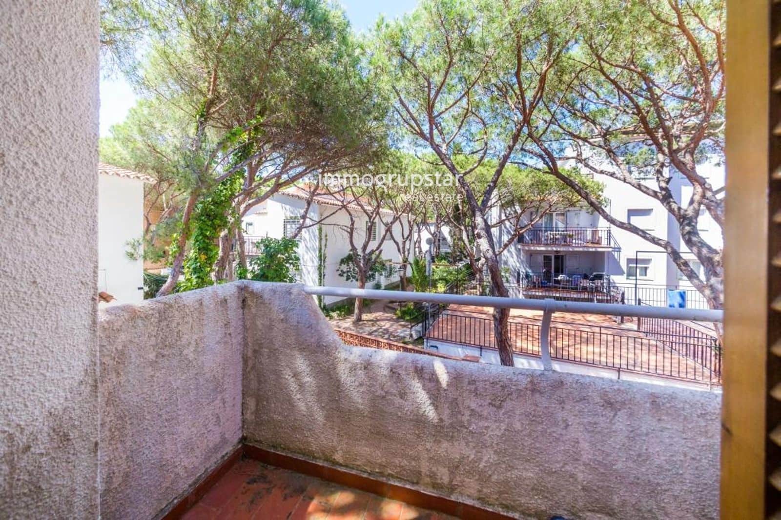 3 bedroom Townhouse for sale in Castell-Platja d'Aro with garage - € 485,000 (Ref: 10147976)